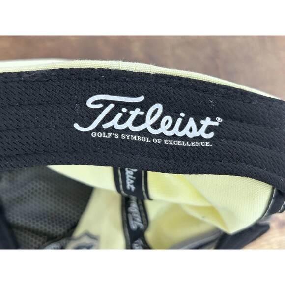 Titleist Yellow & Navy Cap Golf Clubs⛳️ Crest On Side Titleist Ribbon Inside Hat - Picture 12 of 14